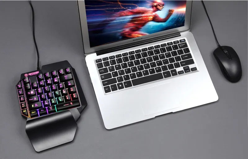 Mini Teclado Portátil para Juegos con Retroiluminación RGB