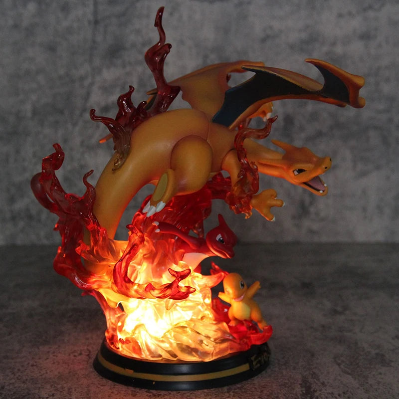 Figura Coleccionable de Anime, Pokemom Evolution Charizard Greninja Mewtwo Slowpoke Gengar Eevee Ornamenta de PVC con Luz LED Incluida